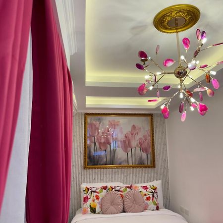 Апартаменты Makati Isabela Luxury Манила Экстерьер фото