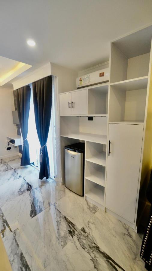 Апартаменты Makati Isabela Luxury Манила Экстерьер фото