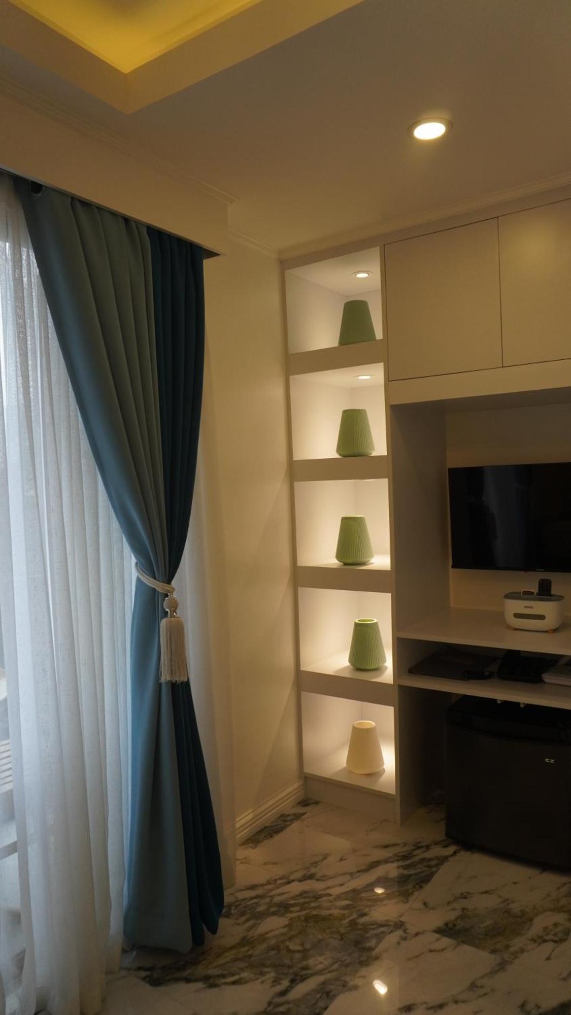 Апартаменты Makati Isabela Luxury Манила Экстерьер фото