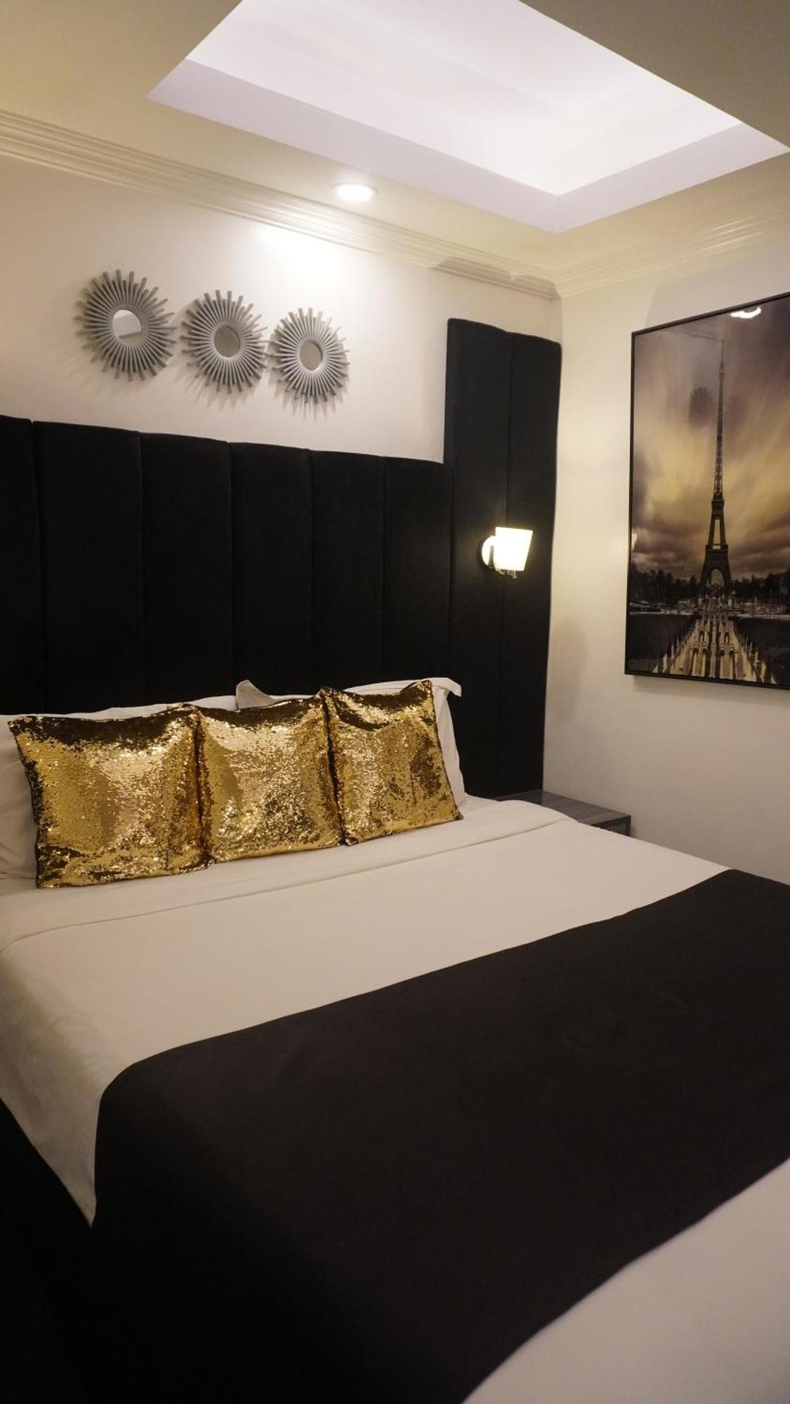 Апартаменты Makati Isabela Luxury Манила Экстерьер фото