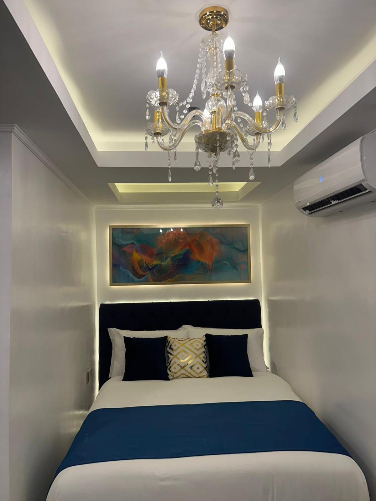 Апартаменты Makati Isabela Luxury Манила Экстерьер фото