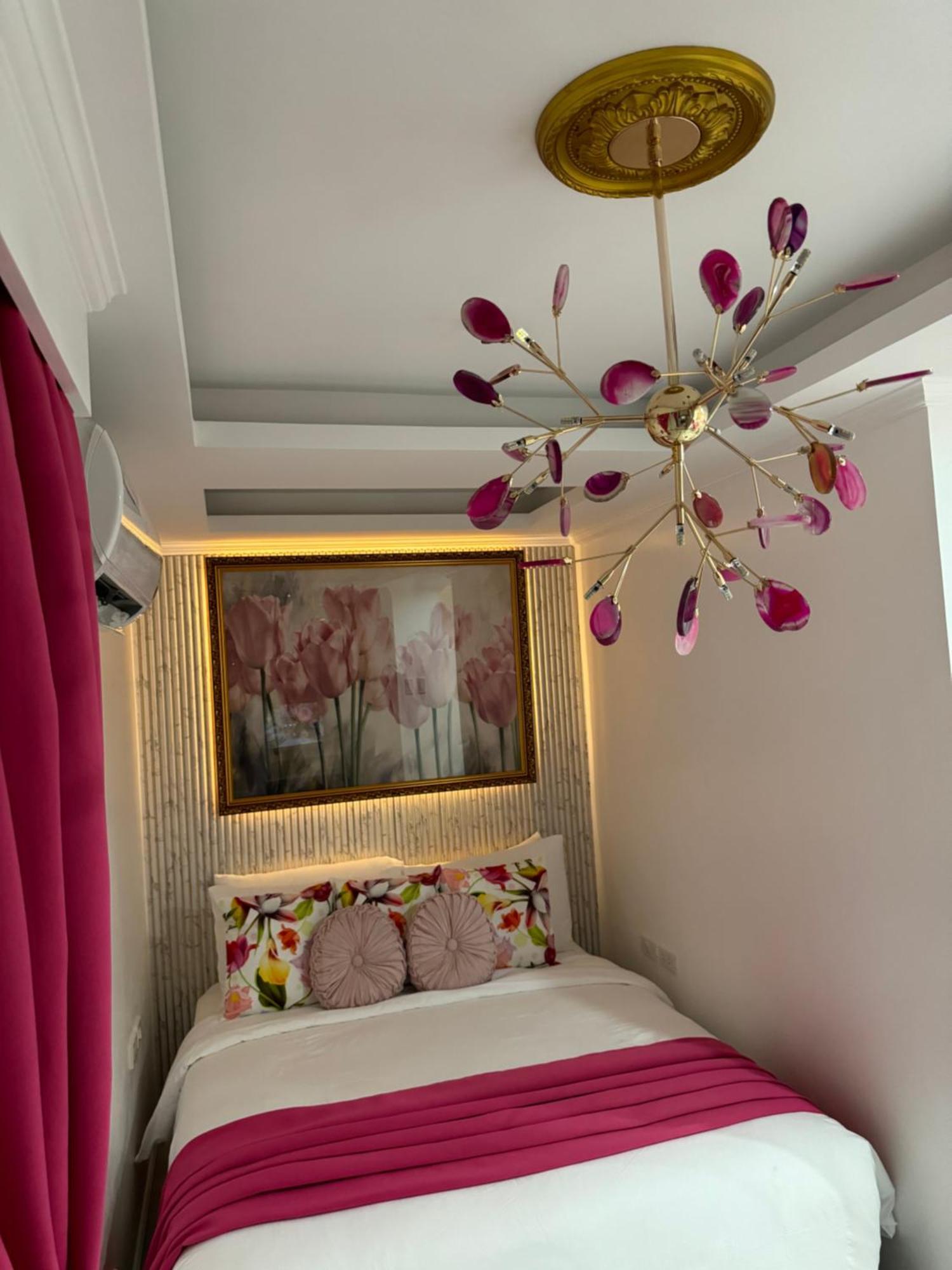 Апартаменты Makati Isabela Luxury Манила Экстерьер фото